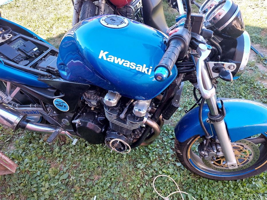 Запчастини  kawasaki двигун