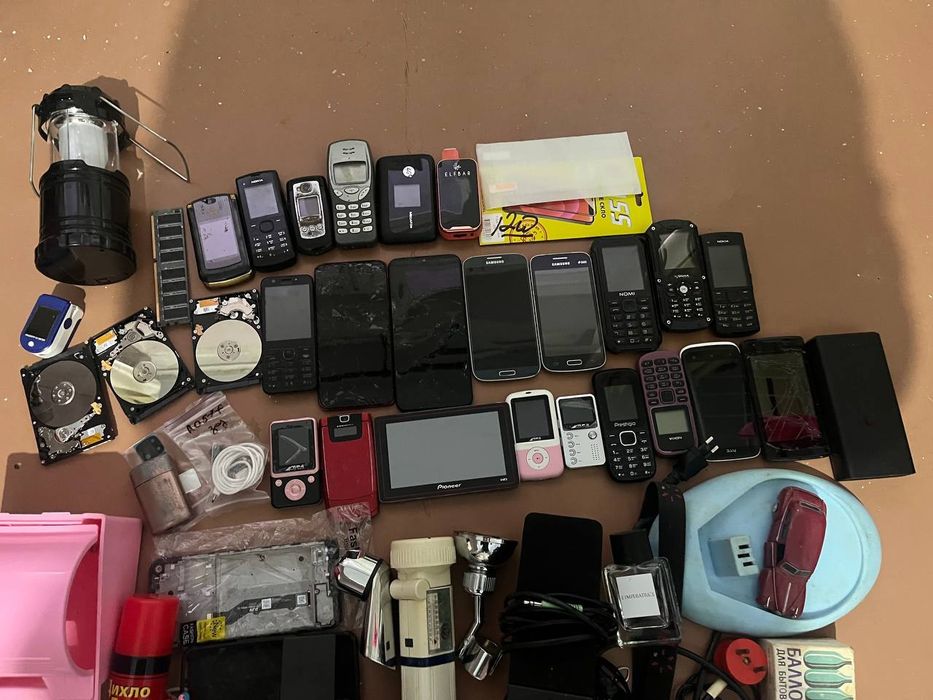 Лот разного nokia,samsung итд