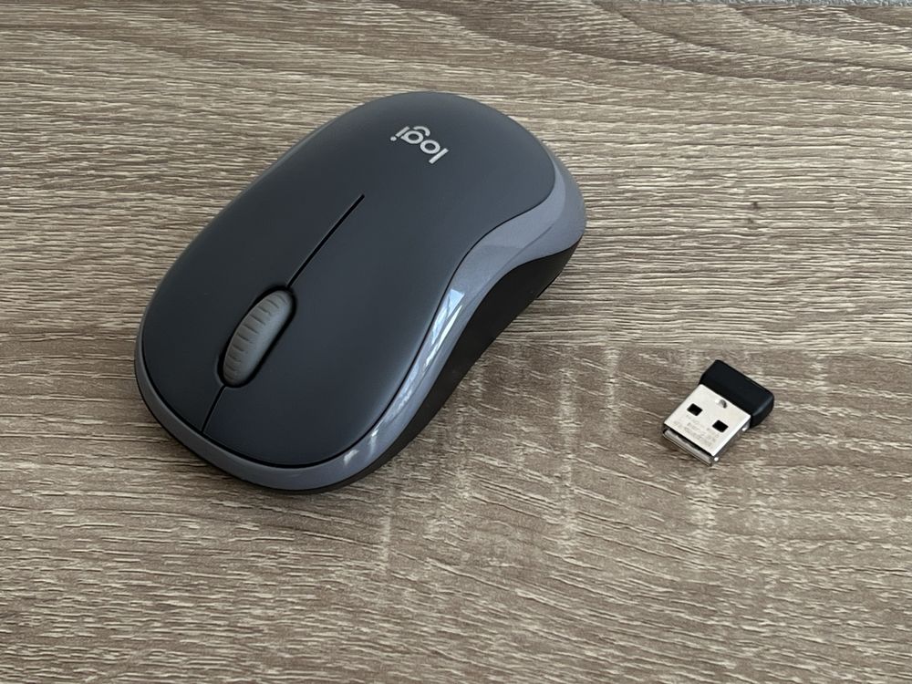 Бездротова мишка logitech + килимок