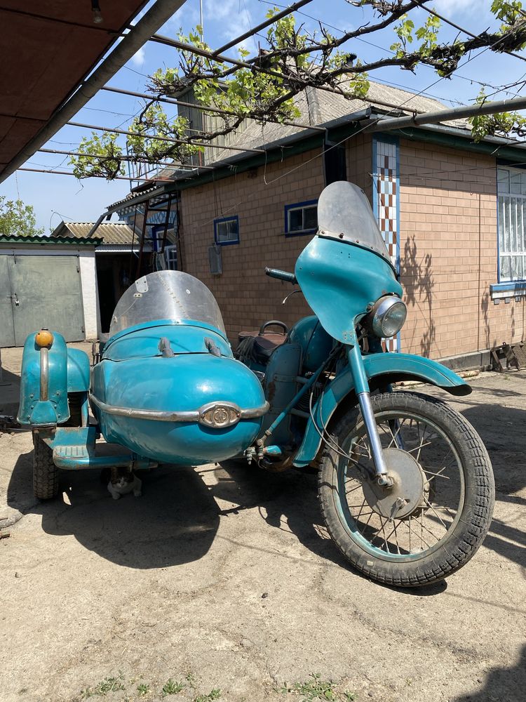 Продаэться мотоцикл иж-56
