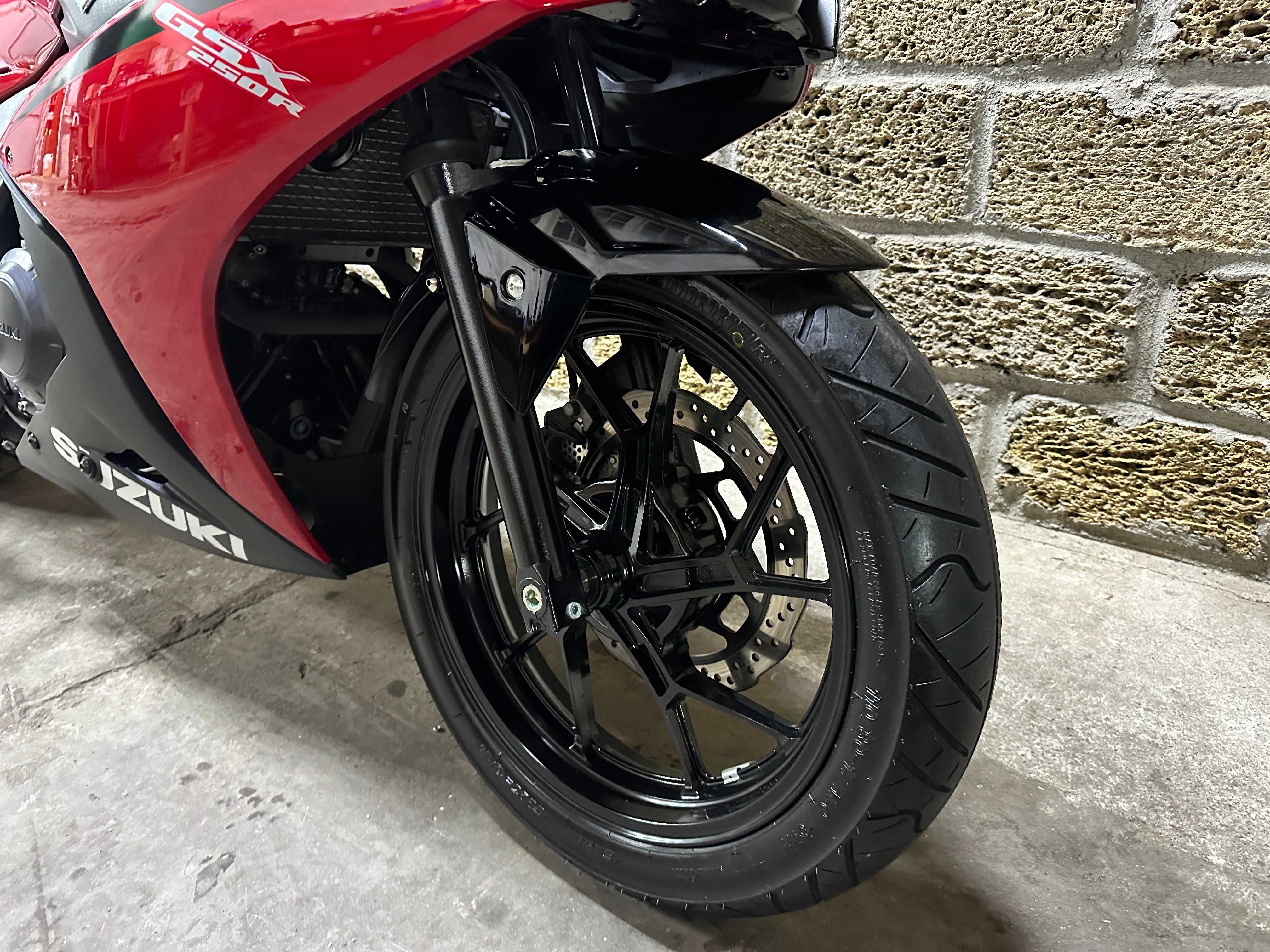 Suzuki GSX 250 R Без пробега по Украине