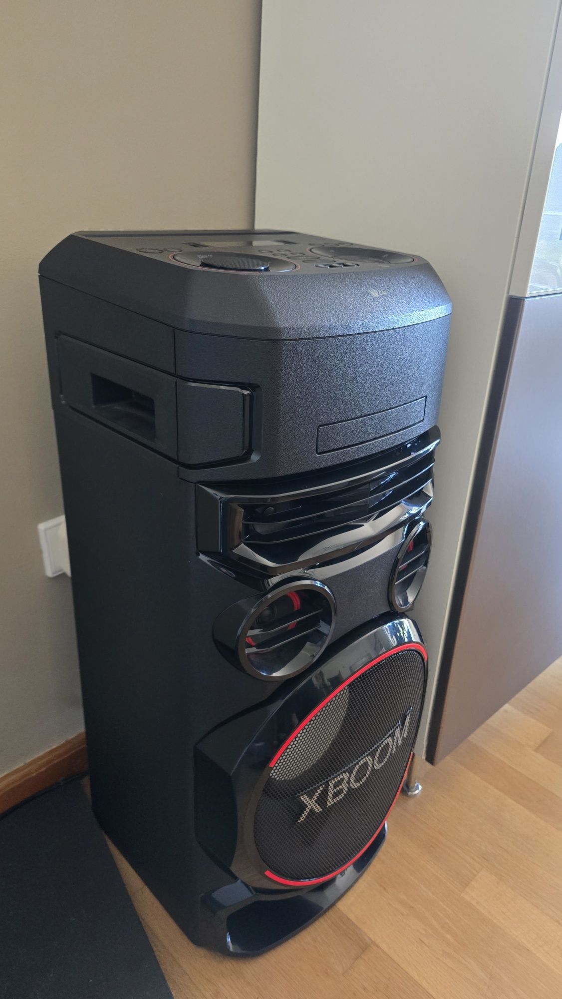 Coluna LG XBOOM ON7, 500W, DJ, Karaoke, Sound Sync, Bluetooth, USB, li