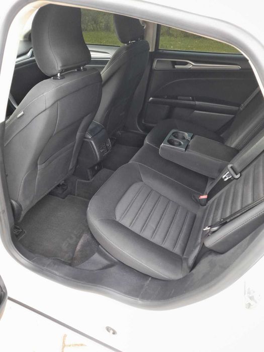 Ford Fusion Hybrid 2017