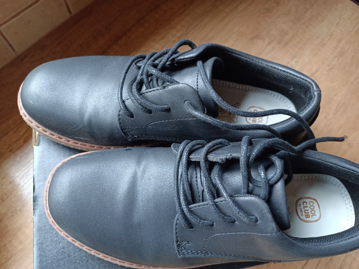 Buty chłopięce wyjściowe, elegancję idealnie na komunię,rozmiar 35