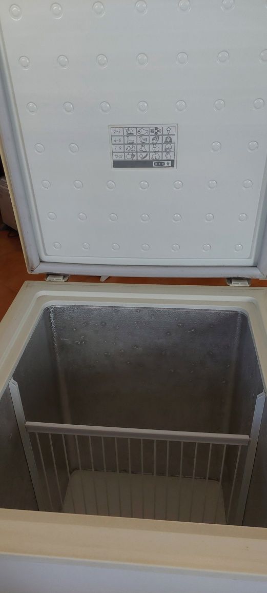 Arca congeladora horizontal 140 litros