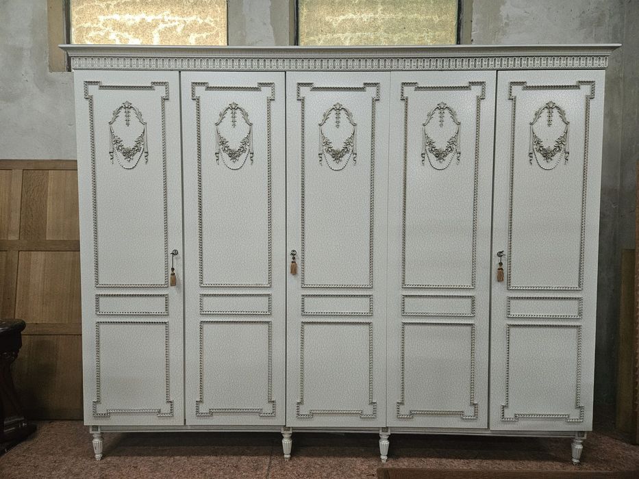 Duża szafa Ludwikowska Francja