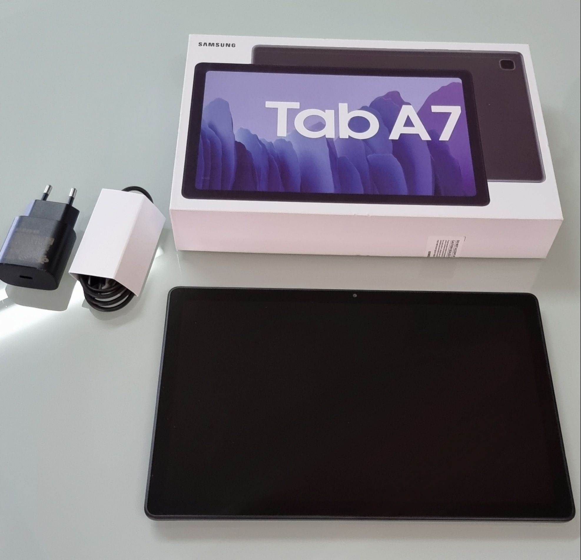 Samsung galaxy Tab A7 SM-T505 + capa de protecção 
Cinzento