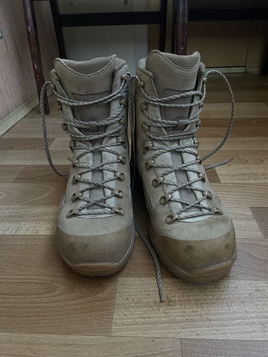 Продам берці Lowa