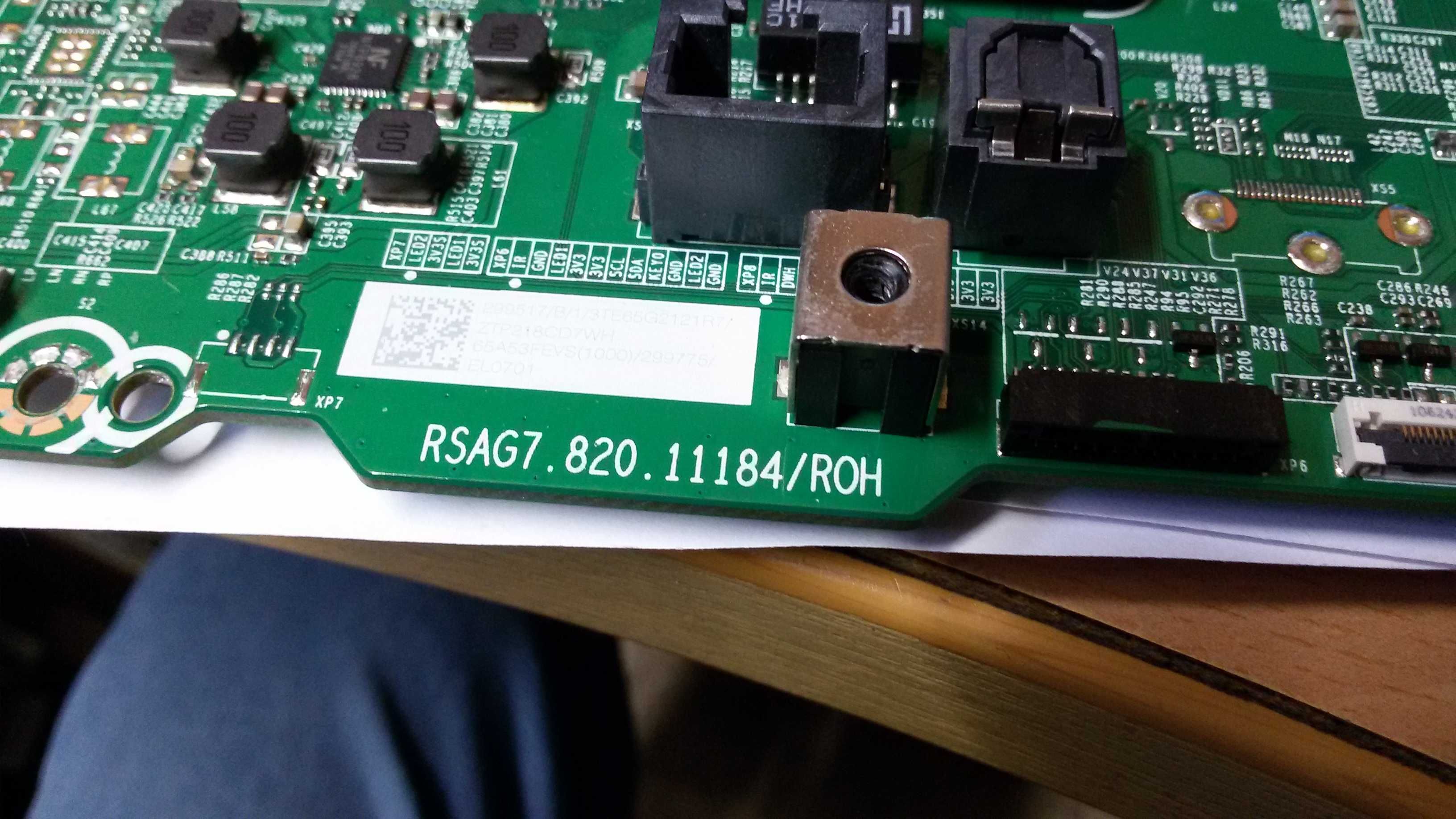 rsag7.820.11184/roh hisense 65a62g