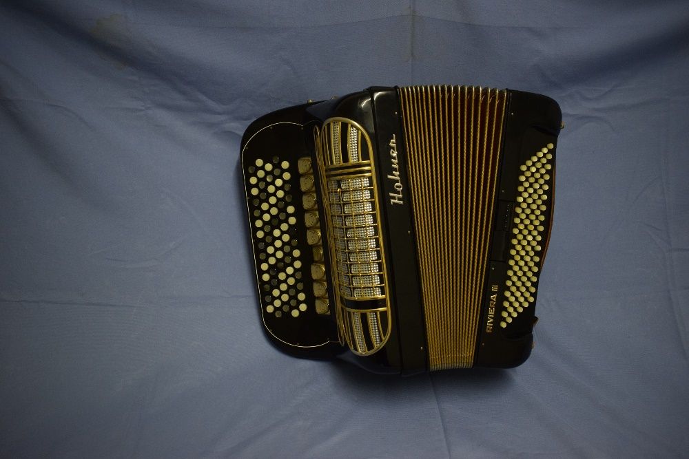 Acordeao hohner Riveira III 3 Voz 96 Baixos, N .194