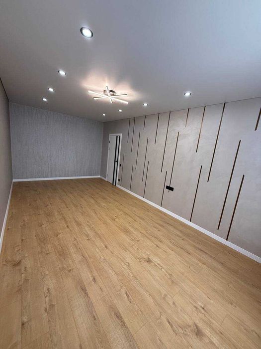 2к, Виставка, Рауш, здана НБ, дизайн.ремонт