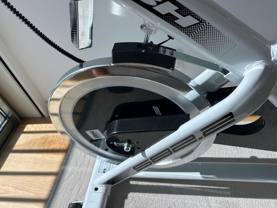 Bicicleta Estática BH Fitness Indoor SB2.2