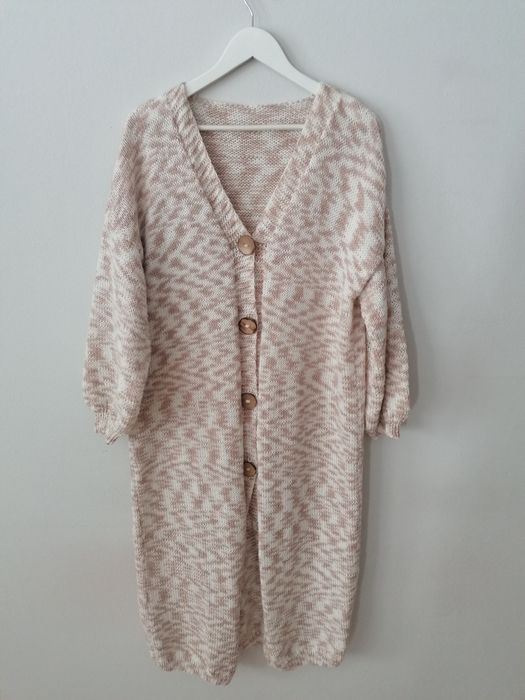 Długi sweter kardigan z guzikami ręcznie robiony na drutach Handmade L