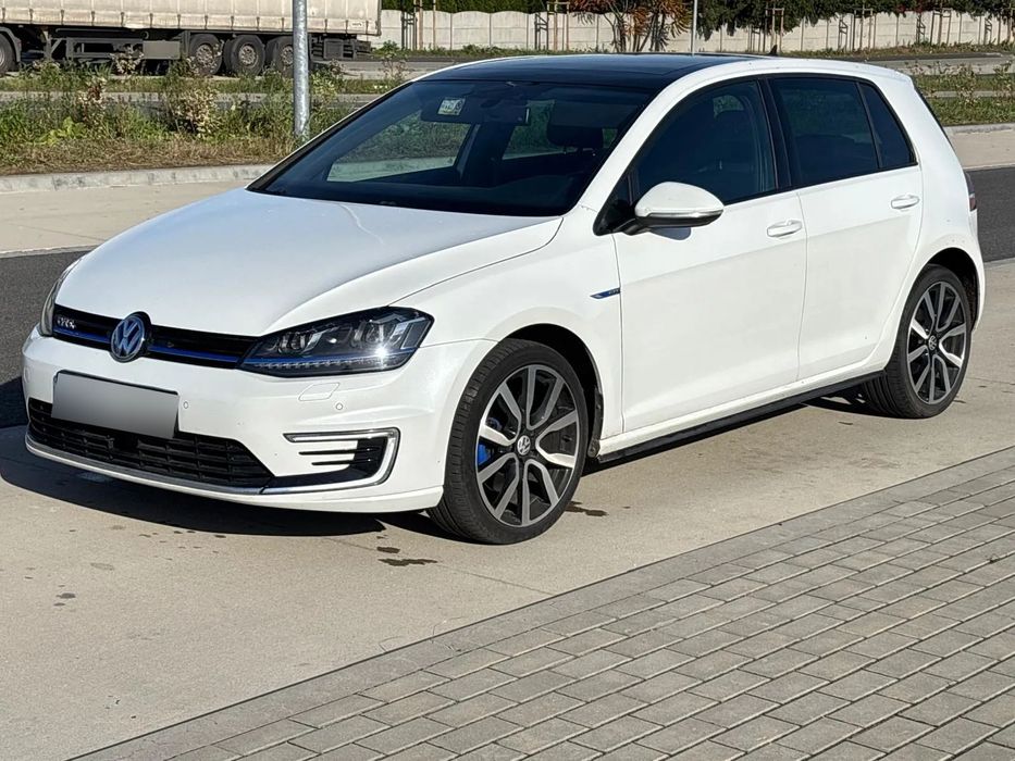 Volkswagen Golf VW Golf GTE 1.4 TSI, niski przebieg, perła