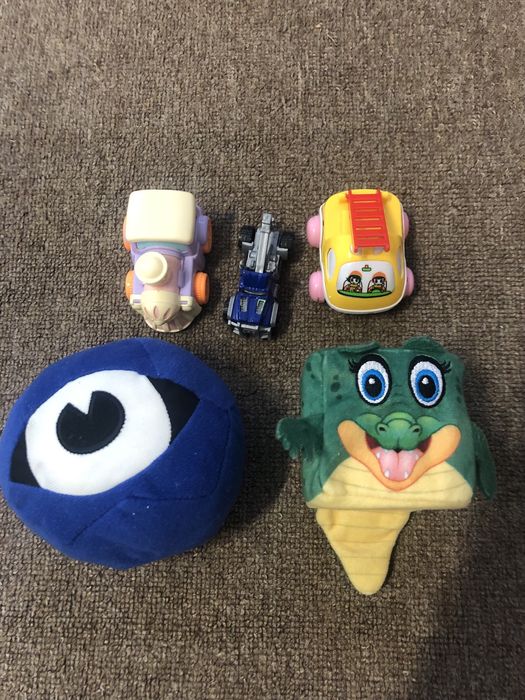 Лот игрушек для малышей
