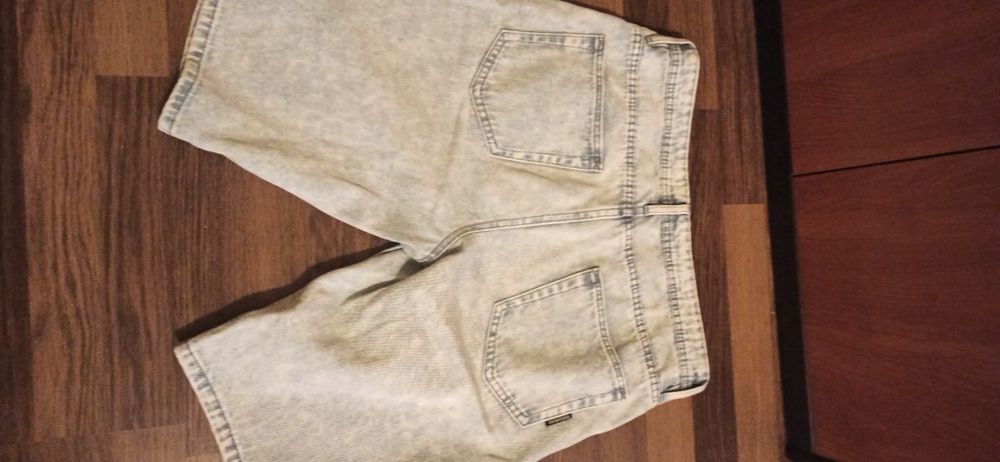 Nowe spodenki męskie chlopiece młodzieżowe 32 L Sinsay szorty