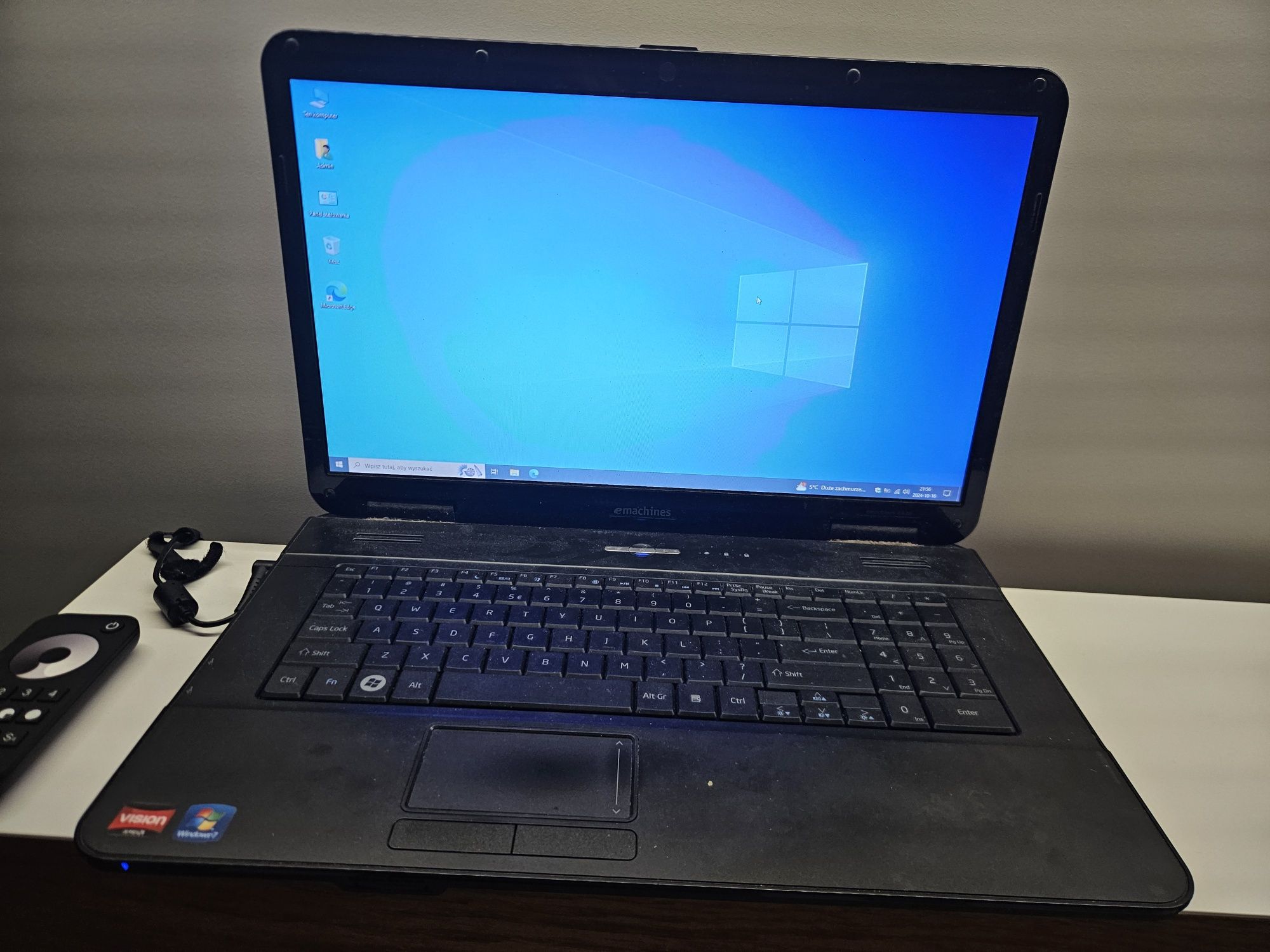 Laptop notebook acer eMachines dysk SSD 128GB AMD Windows 10 17 cali