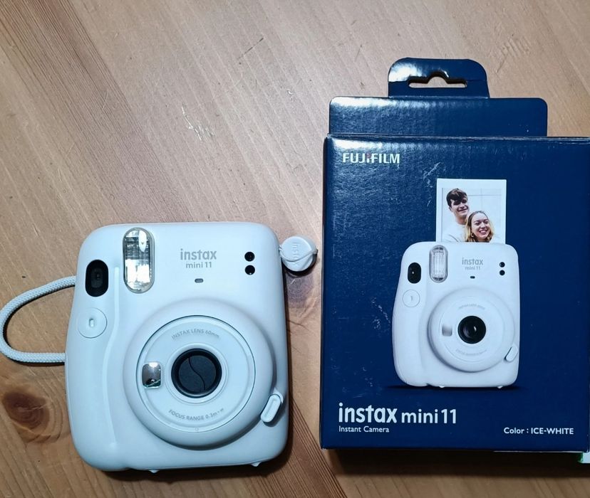 Instax mini 11 como nova