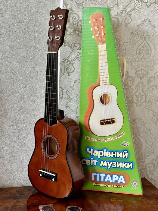 Гітара з медіаторм дерев’яна . Дитяча дерев’яна гітара