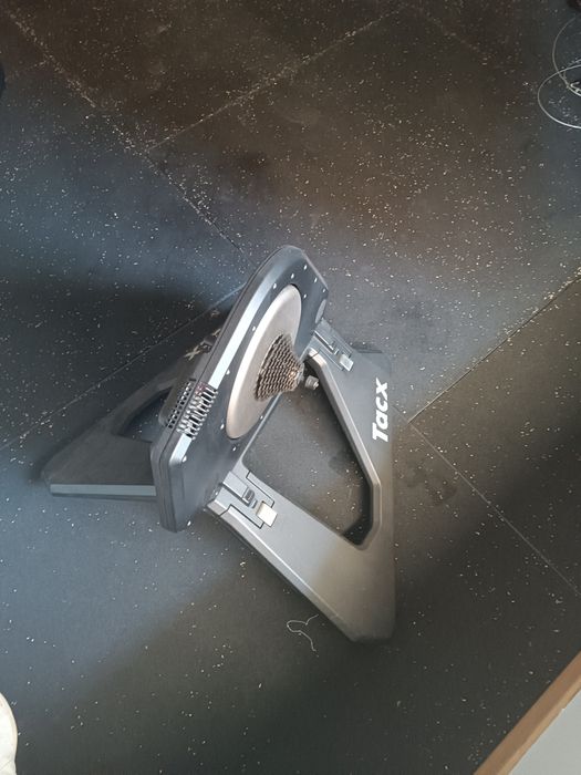 rolo Tacx Neo, FRM Race Ready ARC , Proflex 957