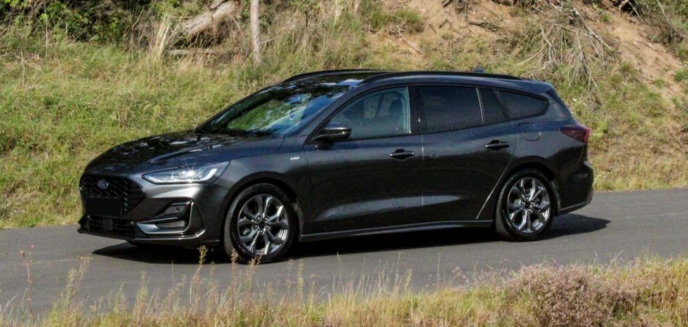 WYNAJEM FORD FOCUS ST-LINE X kombi – 1.5 diesel 115 KM – automat