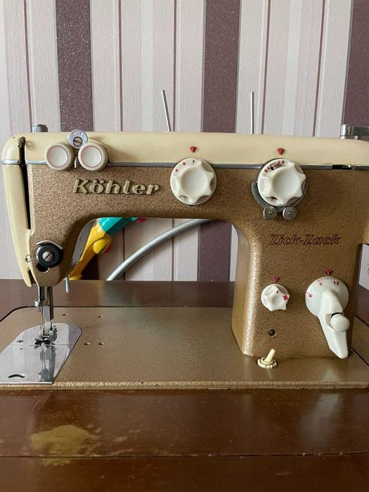 Німецька швейна машинка