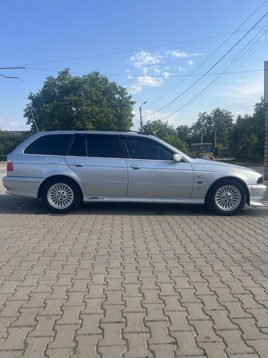 БМВ 520 в ідеальному стані