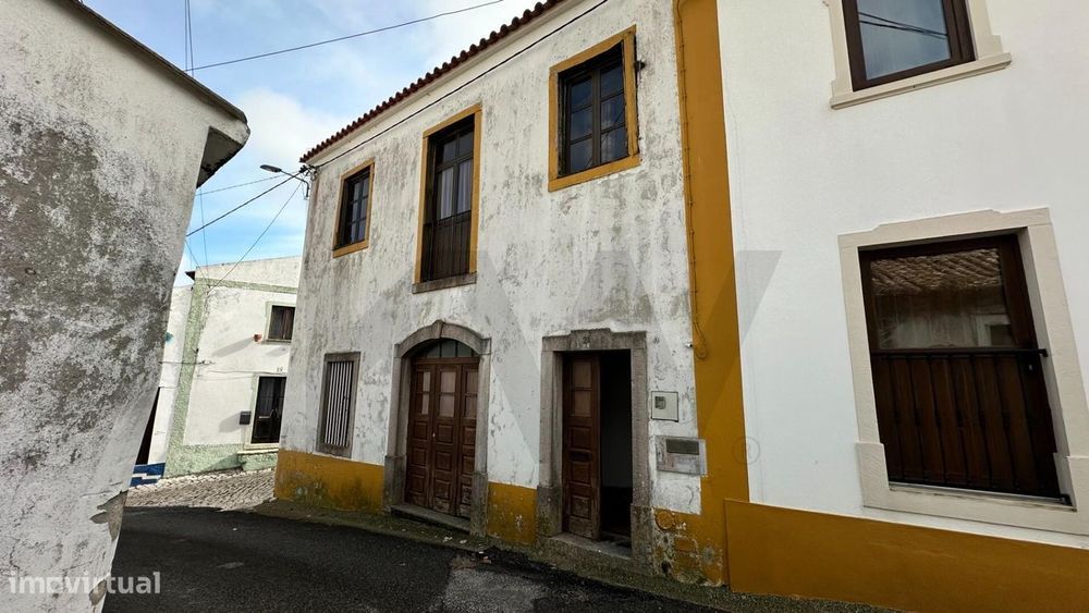 Moradia T3 no centro de Olho Marinho – Óbidos