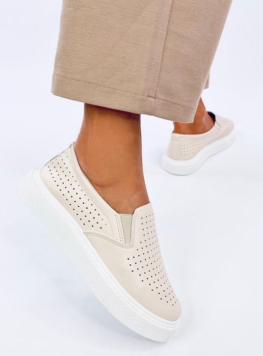 Trampki Slip-On Ażurowe Towns Beige