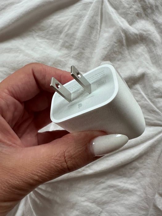 Apple 20W USB-C power adapter