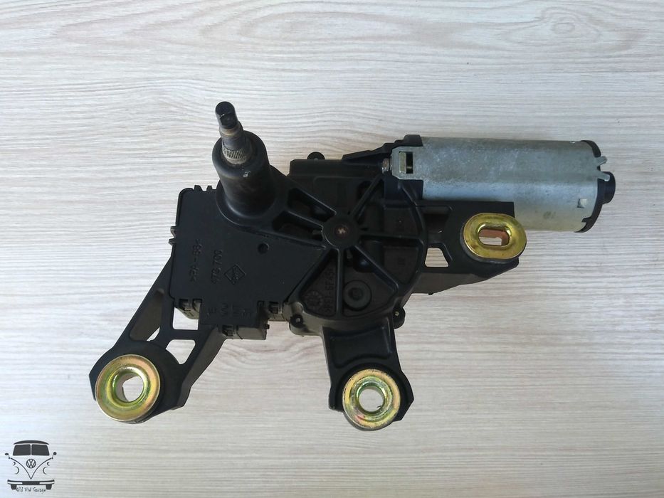 Моторчик заднего дворника Гольф 4 Бора Пассат Б5 Шкода Октавия Тур