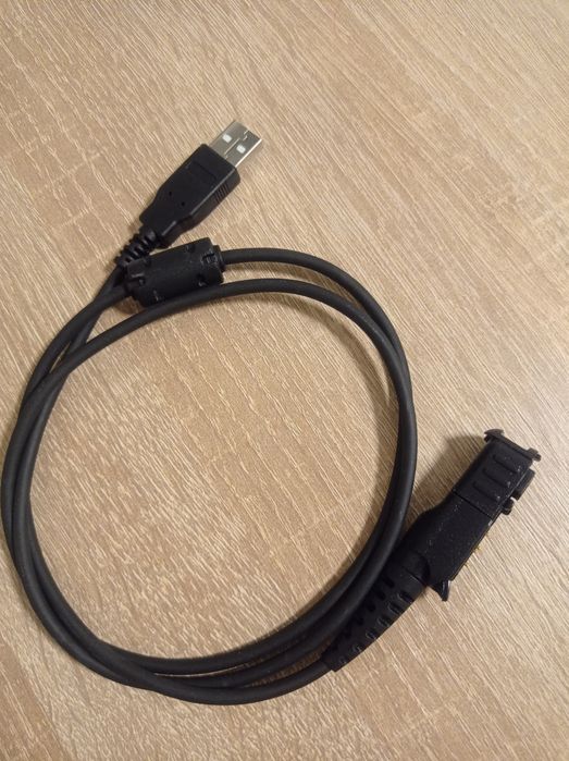 Два кабелі motorola dp2400 і dp4400