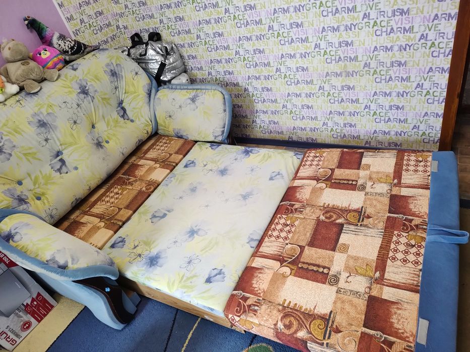 Шкаф+диван+палац,,+гардини тюль та інше