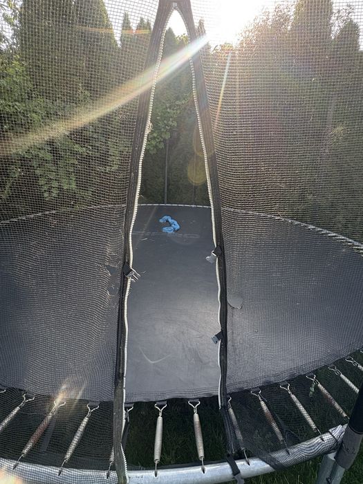 Trampolina ogrodowa