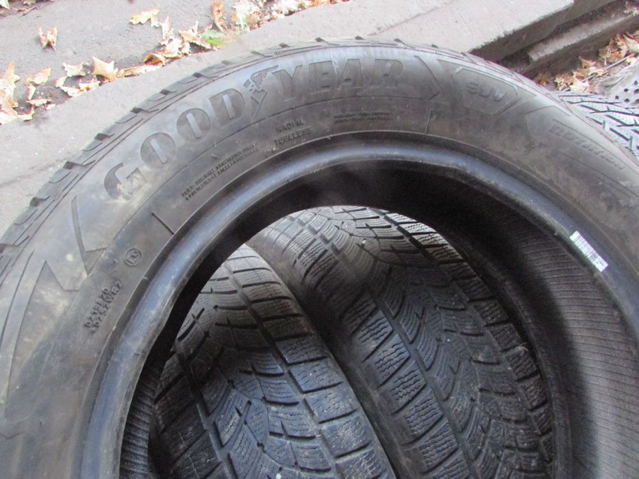 215/60/17 комплект зимових шин Good Year Ultra