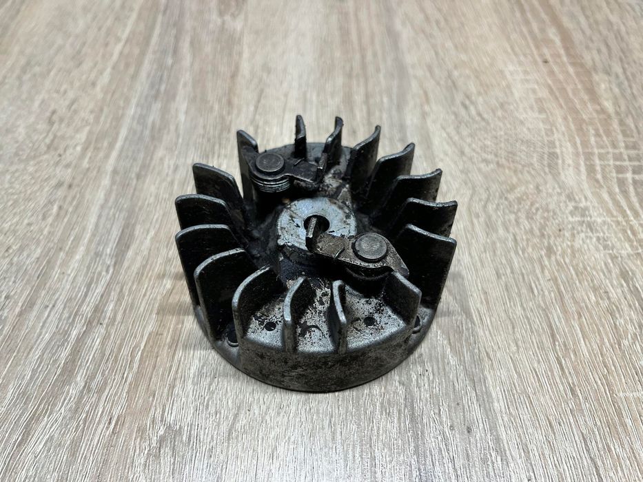 Jonsered Cs 2138 Magneto Koło Magnesowe