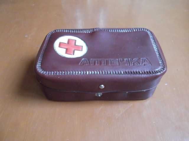 Аптечка ретро ВАЗ 2101 ,