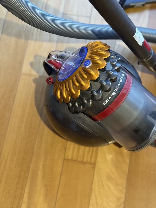 Aspirador dyson big ball multi floor2