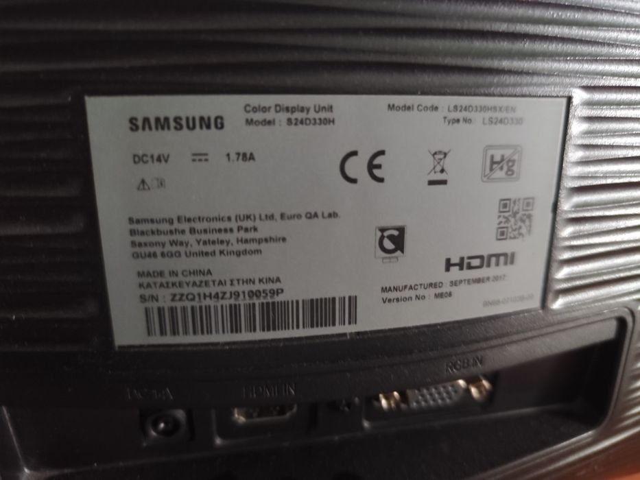 Samsung 24″ LS24D330HSX/EN – Full HD, 1 ms, HDMI + VGA, stan bdb