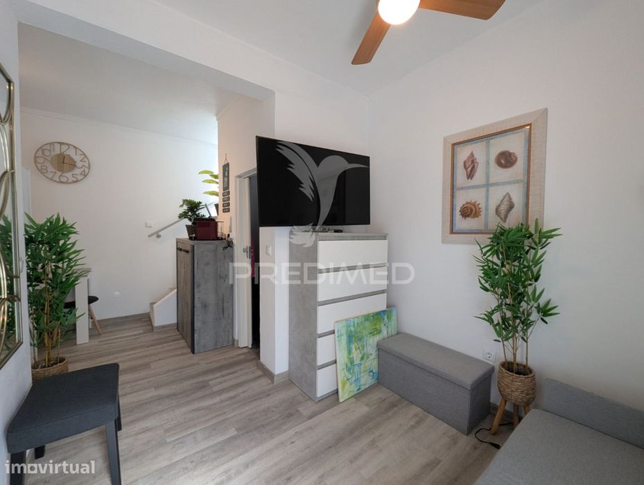 Moradia T2 restaurada em Monte Gordo para arrendamento anual