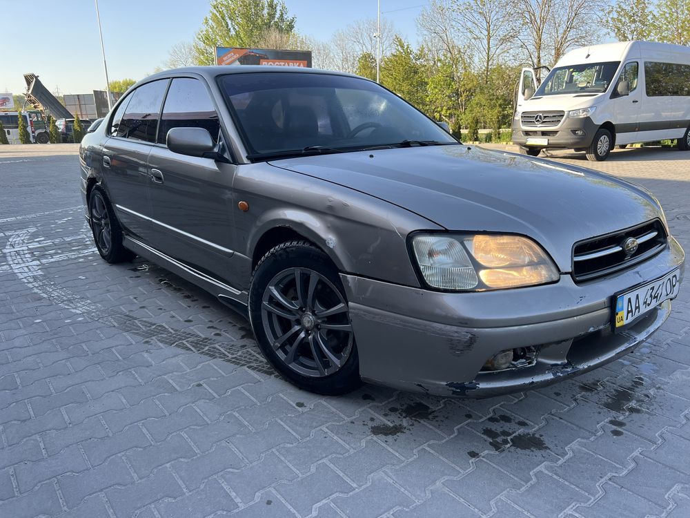 Продам Subaru legacy 2.5 газ/бенз автомат