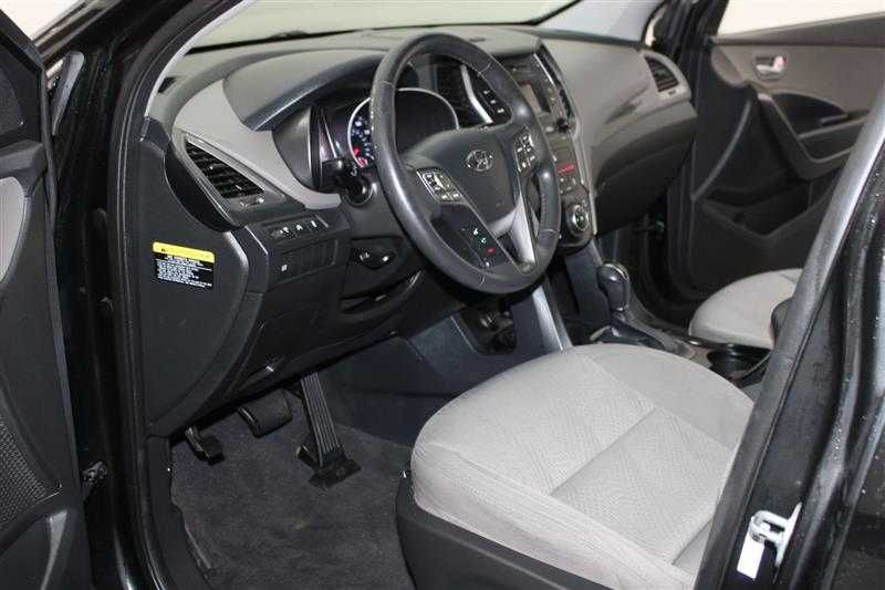 У продажу Hyundai Santa Fe Sport 2014 року