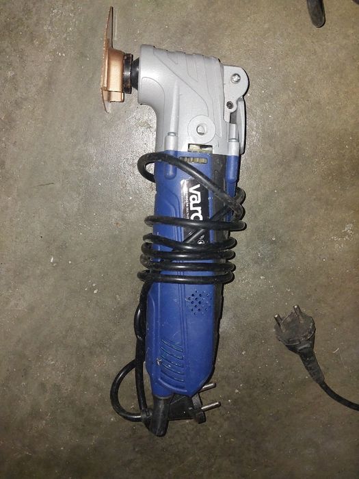 Lote de Serras Circulares e Rebarbadoras Amoladoras - Bosch, Desde 15