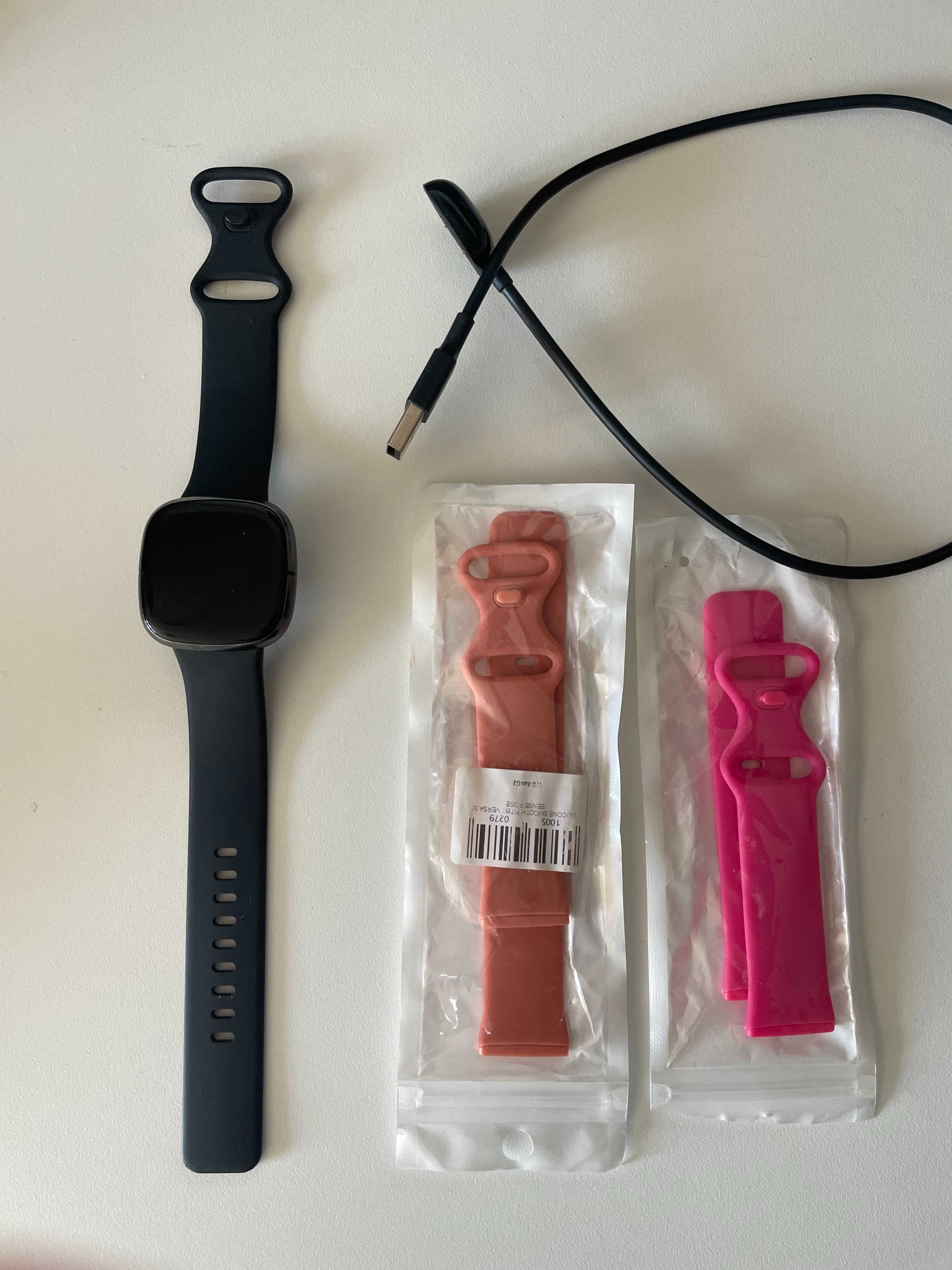 Smartwatch Fitbit Sense + 3 nowe paski