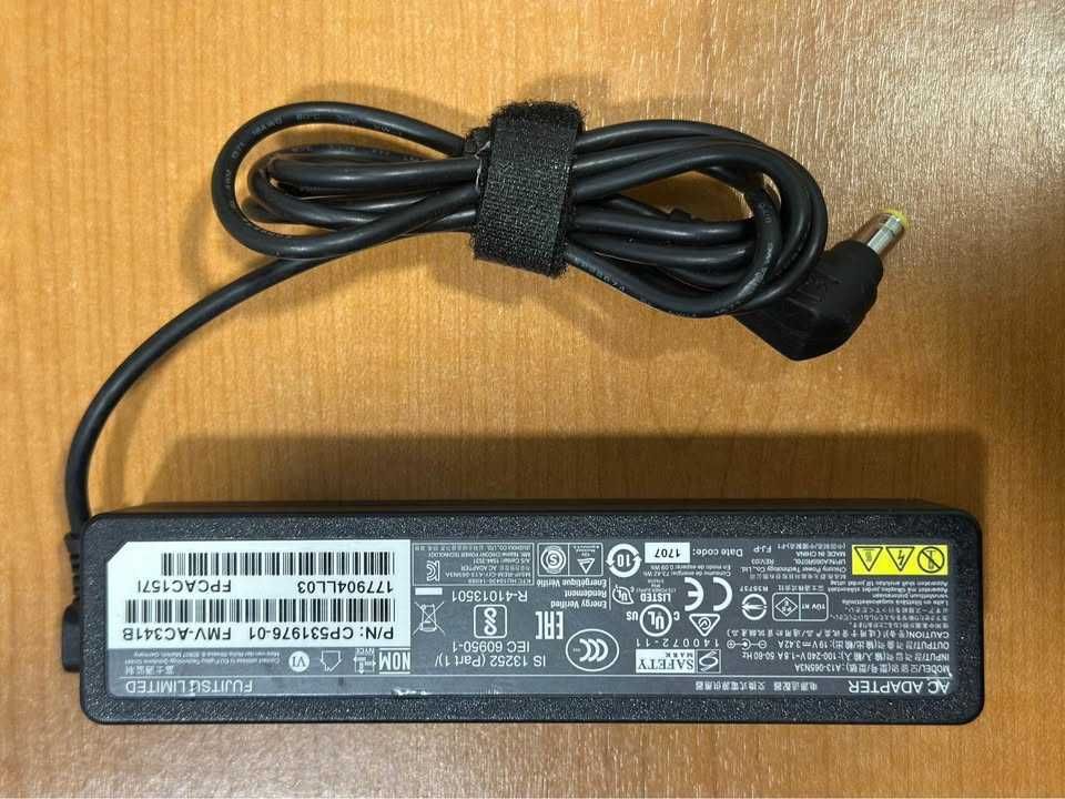 Fujitsu LifeBook E558 Core i5 - 16GB - 512GB SSD