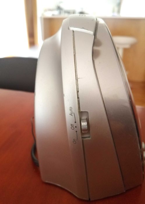 Rádio despertador AEG