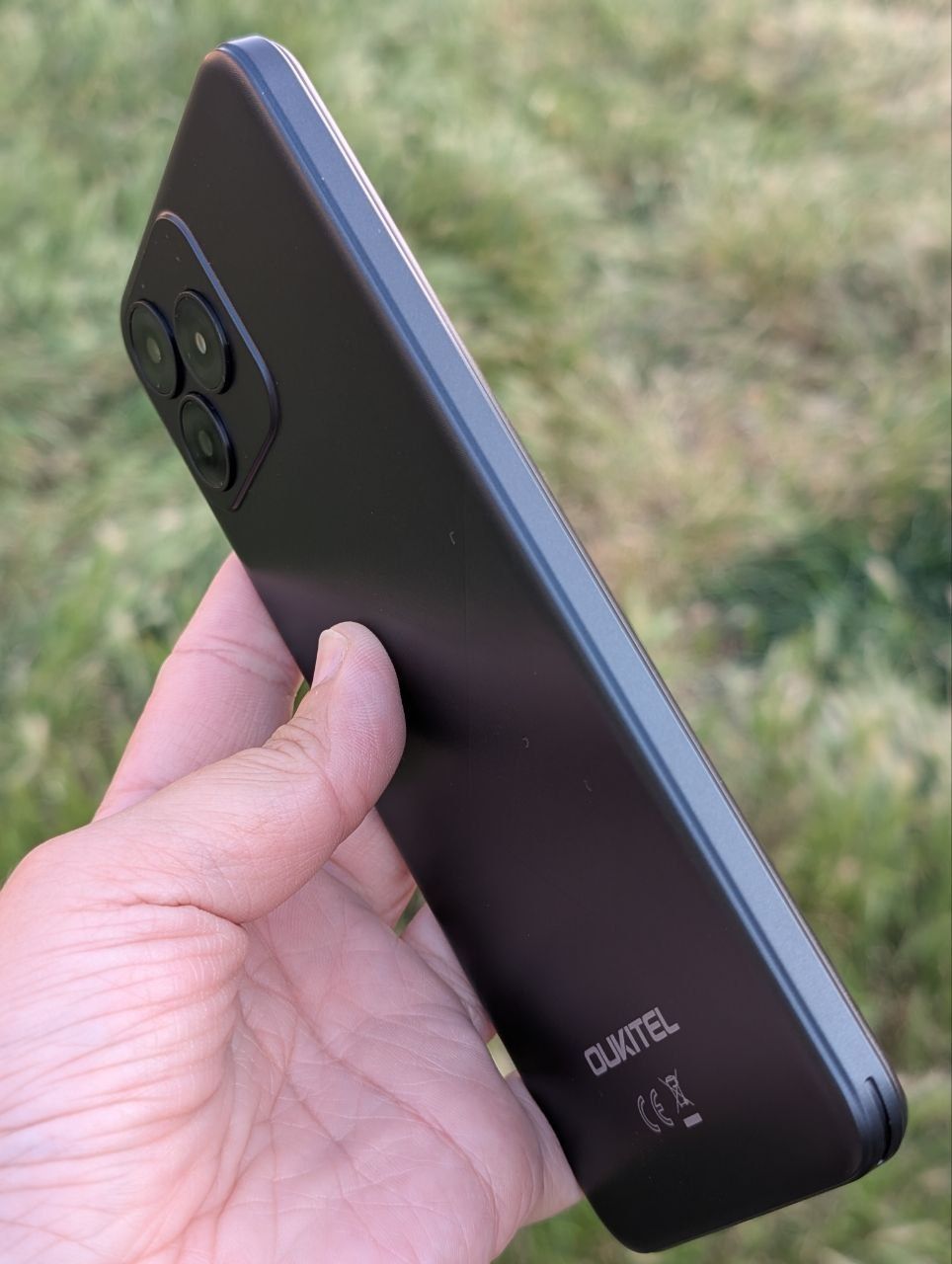 Oukitel c53 (4/64 абсолютно новый бюджетный)