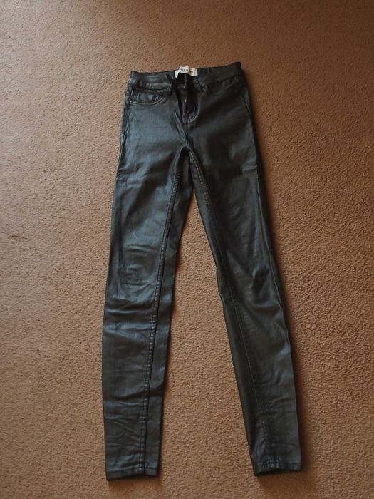 spodnie a la skórzane rozmiar xs 34 wąskie nogawki opinające