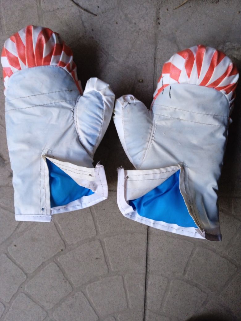 Боксерские перчатки  для подростков
