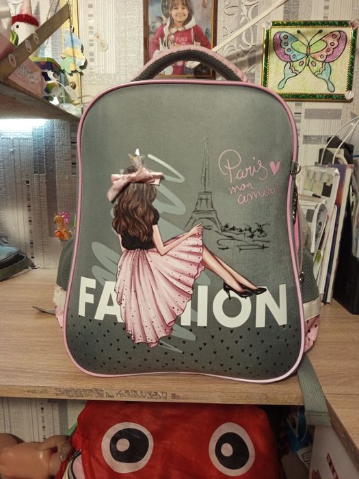Рюкзак шкільний для дівчинки